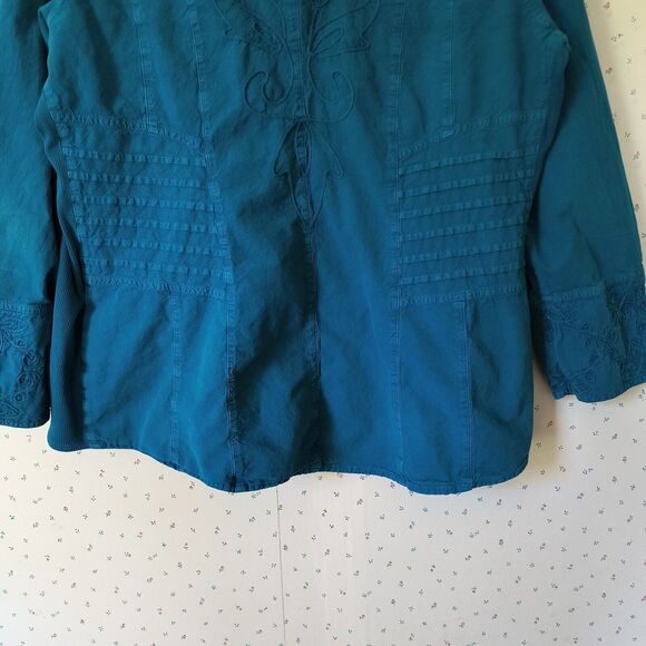 Soft Surroundings Tunic Blouse Size 1X Green Embroidered Floral Button up Boho - Picture 16 of 16